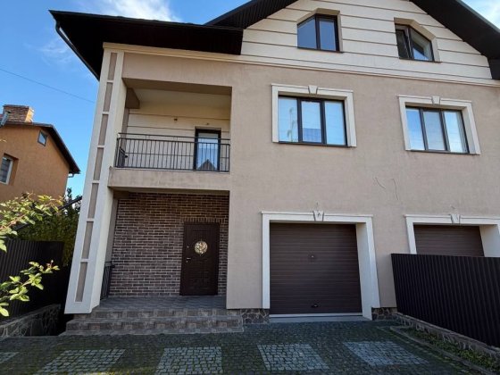 Оренда будинку на початку Роші Чернівці