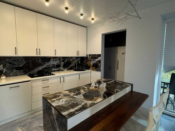 Здається в оренду таунхаус Чернівці