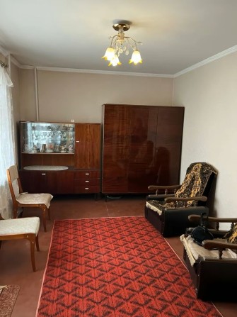 Сдам 1 к.кв-ру 5/9 по ул .Космическая - фото 1