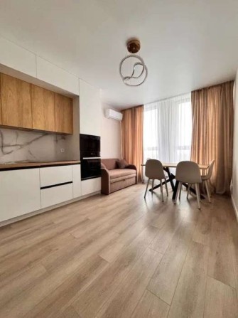 Продаж 3-к квартири Берестейський проспект 1в - фото 1