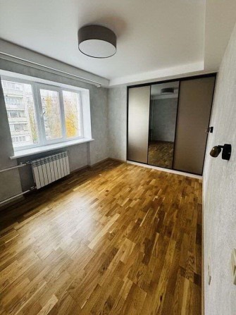 Продаж 2-к квартири   вул. Ентузіастів 7 Дніпровський район - фото 1