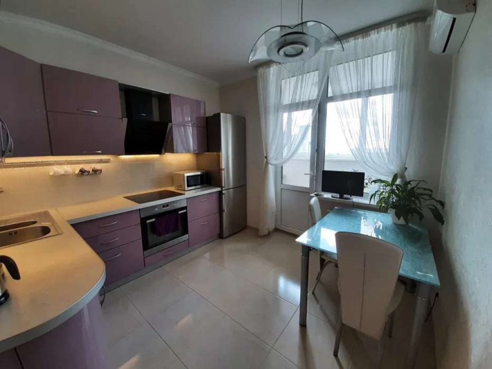 Продаж 3-к квартири вул. Сікорського 4д, метро Сирець - фото 1