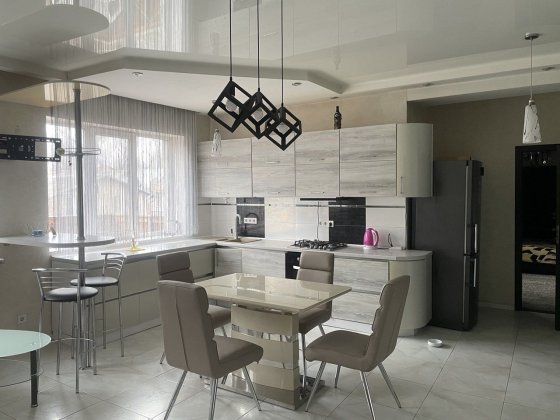 Сдается 3 комнатная квартира Атамана Головатого на круглый год. Одеса