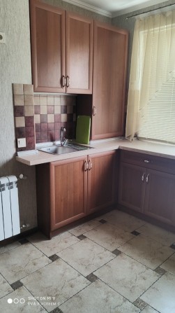 Сдам большую 1но ком.кв. на Песках - фото 1