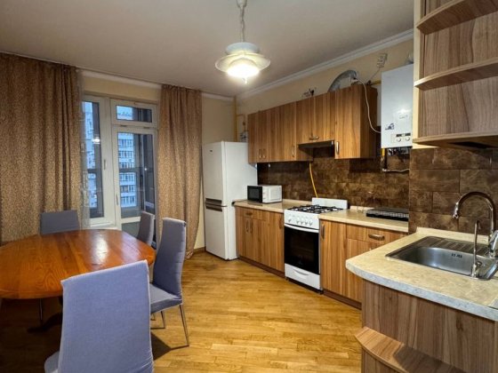 Оренда 2-кімнатної квартири МАЗЕПИ ТРЦ СПАРТАК Львів