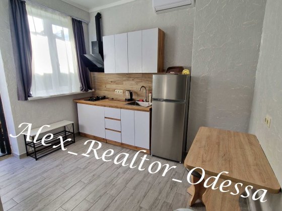 Сдам 1 комн. квартиру. 7 ст. фонтан. можно. 1 месяц. Рядом. Аркадия. Одеса