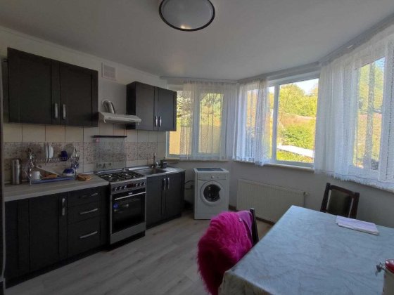 Оренда 2-х кімнтаної квартири, вул. Топольна, поруч ТЦ "Спартак" Львів