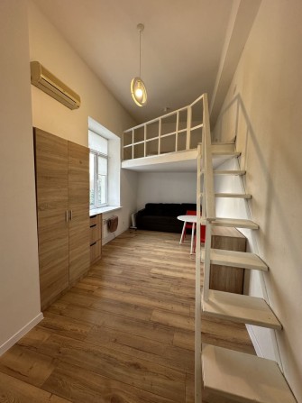 Здам дворівневу квартиру-студію. Ст.м. Захисників України - фото 1