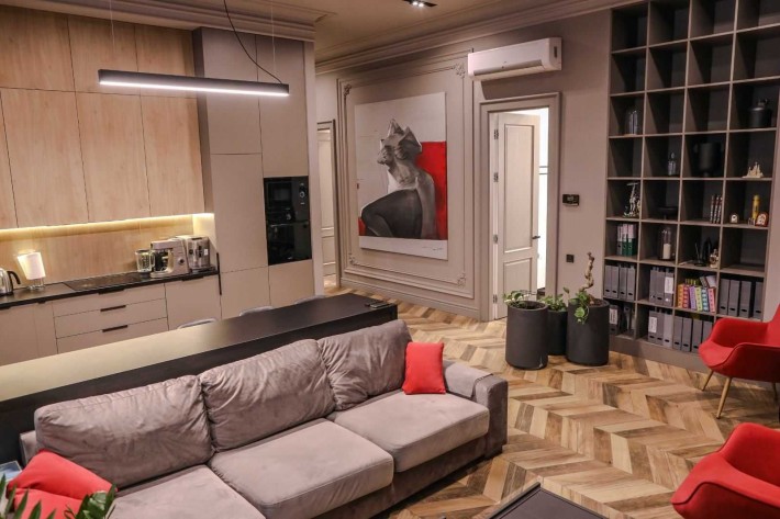 вул. Січових Стрільців. Центр Львова. Дизайн ремонт. Сауна. ОРЕНДА! - фото 1