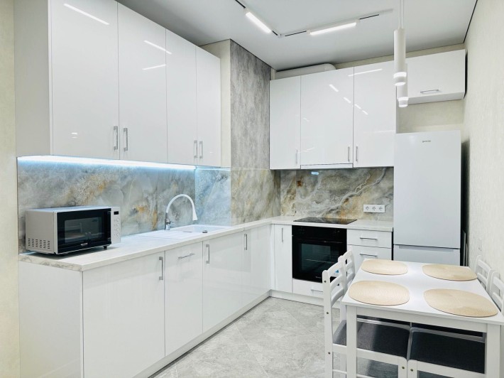 Аренда 1 комнатная /ЖК Атмосфера /Первая аренда - фото 1