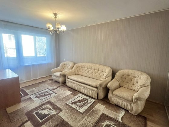 Довгострокова оренда 2х кімнатної квартири на Площі Перемоги