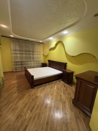 Оренда 2-х кімнатної квартири на вул.Плугова - фото 1