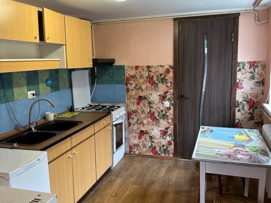 Оренда.Здам будинок(частину будинку) на Старому місті.Площа шкільна. Винница