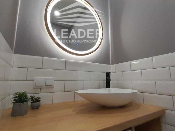 Сдається  Таунхаус-Перша сдача!Усе нове!!Три окремі кімнати . Винница