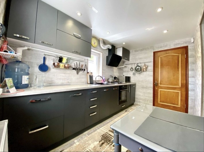 СВІТЛО НЕ ВИМИКАЮТЬ!Затишний будинок з басейном. Коммунарский район - фото 1