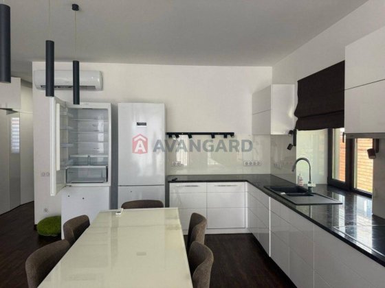 Здам Будинок 127 кв м, Мирний, пр.Богдана Хмельницкого, Центр 10 км