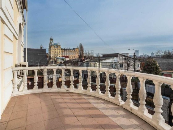 Оренда / Будинок / Звёздный переулок, Подол, Киев офис офіс Київ