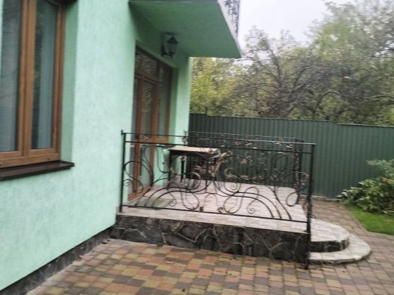 Здам будинок в м.Винники Львів