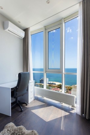 Новая студия +спальня с видом на море!Хозяин - фото 1