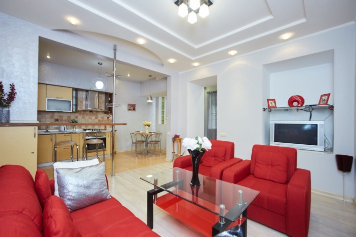 Греческая ул, 2 комн, Джакузи, 1 этаж , под жилье или офис ,Своя! - фото 1