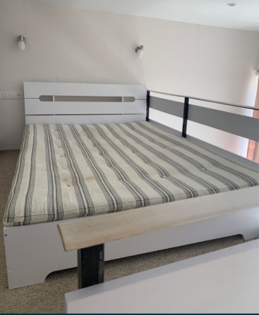 Сдам двухуровневую гостинку м. Защитников Украины - фото 1