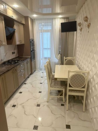 Пропозиція оренди 3 кім. дворівневої квартири  по вул. Під Голоском - фото 1