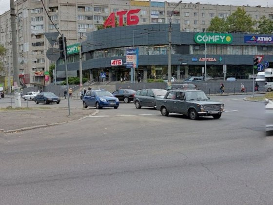 Сдаётся 3к.квартира.ЦЕНТР ГОРОДА! Дзержинского - Колодезная.2Этаж. Николаев