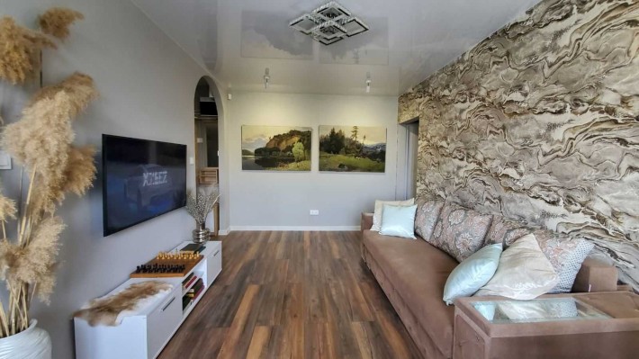 СДАМ 3-х комн.кв по цене 2-х к. с евроремонтом, 2 мин от метро Х.Г газ - фото 1