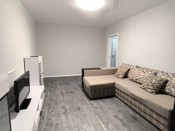 Сдаю 2-х ком. квартиру впервые Херсонское шоссе Эко Маркет 15000грн. Миколаїв