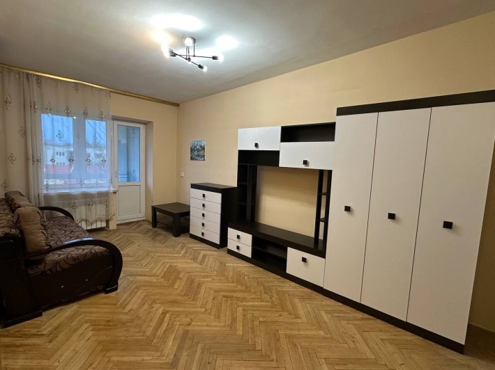 Оренда 2км. квартири вул. Яреми ( район податкової) - фото 1