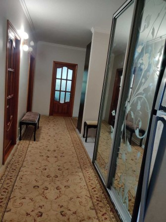 Сдам 3к квартиру в газовом доме на ул. Бочарова - фото 1