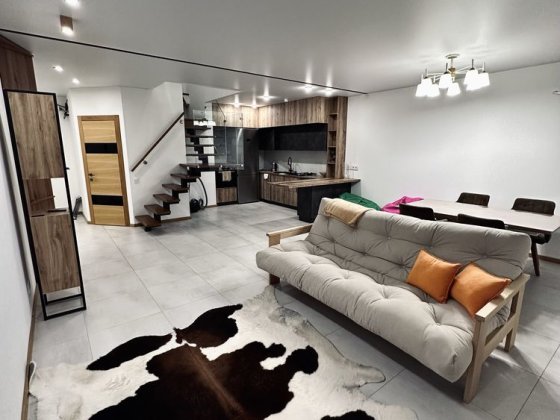 Квартира двохрівнева 140м2 Арена Львів Львов