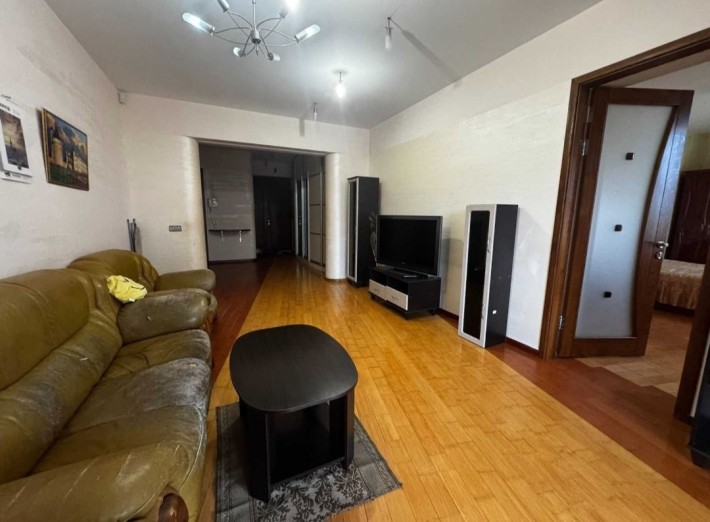 3 квартира защитников Украины, ул. Сомовская 37/39 - фото 1