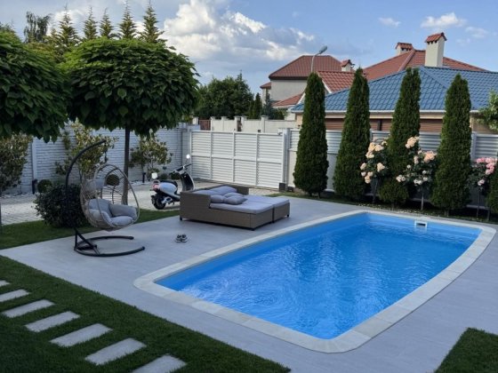 Аренда Современного ДОМА в Совиньоне, гараж, бассейн