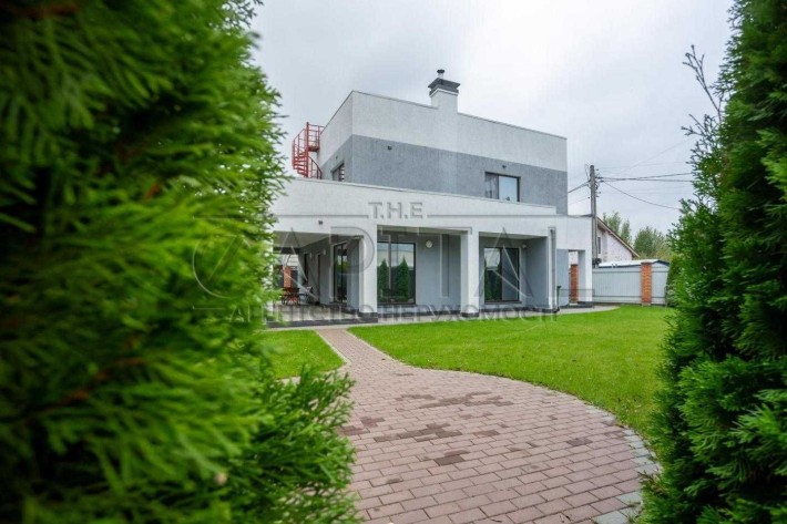 Оренда 2х поверхового будинку поруч з комплексом Osocor Residence - фото 1