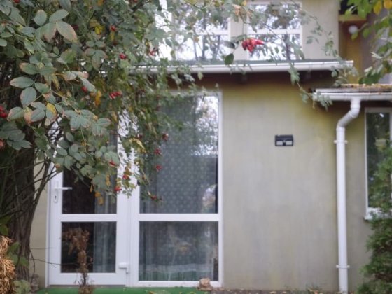 Сдам отдельностоящий коттедж на ул . Дача Ковалевского. Одесса