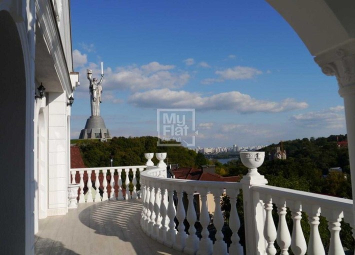 Аренда дома 700м 3 этажа Печерск Редутная Царское село Родина-Мать - фото 1