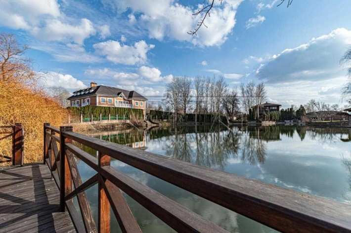 Оренда будинку з озером Осокорки 230м2  12 соток - фото 1