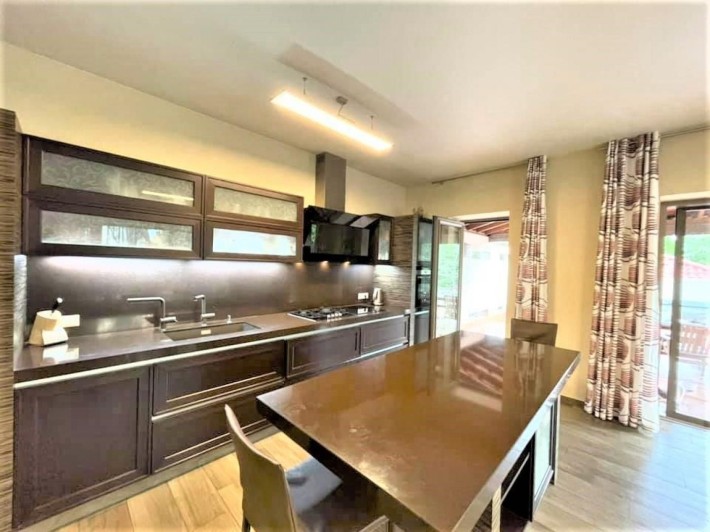 Аренда ДОМА на 7 ст. Б. Фонтана, 300м², 18 соток - фото 1