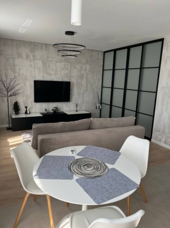 Оренда стильної квартири в ЖК Abraham LinKoln Лінкольна Чорновола - фото 1