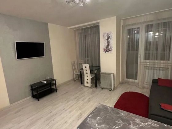 2 квартира проспект Гагарина 41/2, с Левада и м спортивная Харьков