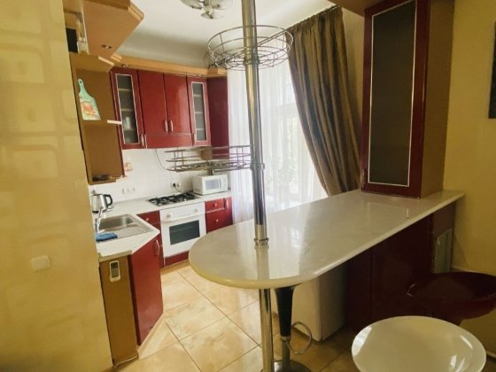 Сдаётся в аренду 1-комн.кв-ра. Центр. Адмиральская. Николаев