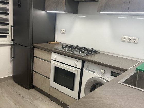 Оренда 2 кім кв по вул Пасічна Львів