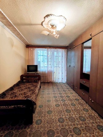 Аренда 2х комнатная квартира, 1 этаж, ст м Героев Труда - фото 1