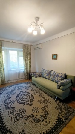 Сдам 2х комнатную квартиру улица МАЛИНОВСКОГО/ 1 станция Люсдорфской - фото 1