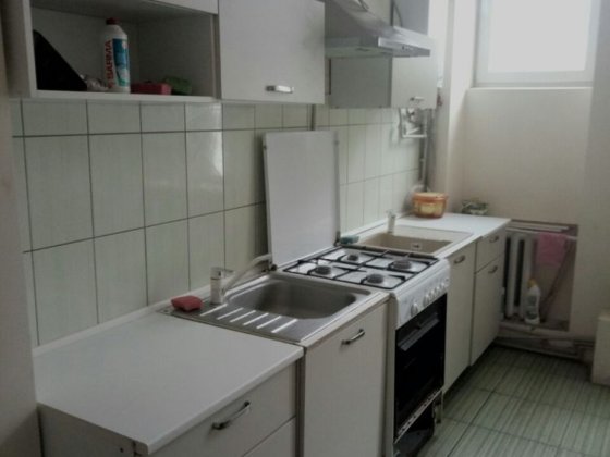 Сдам гостинку возле метро Университет Харьков