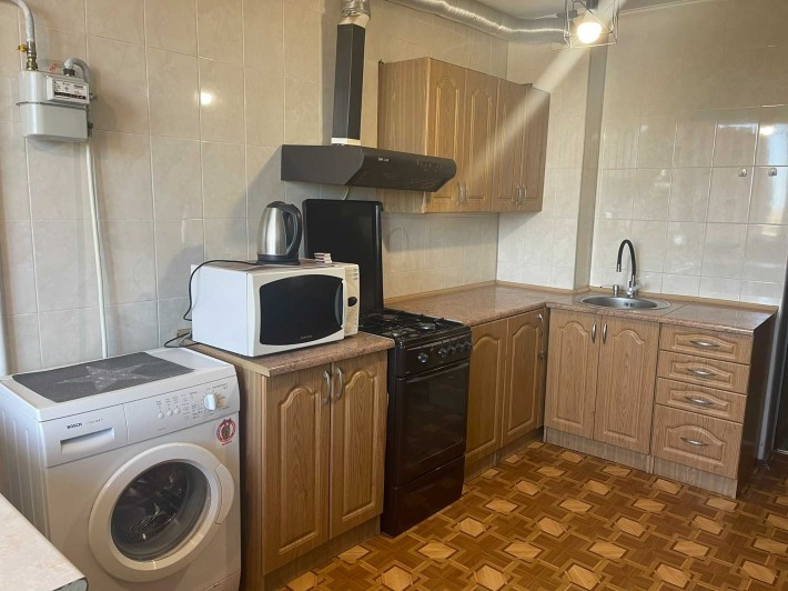 Сдам 1 комнатную квартиру на Жолио-Кюри 52 - фото 1