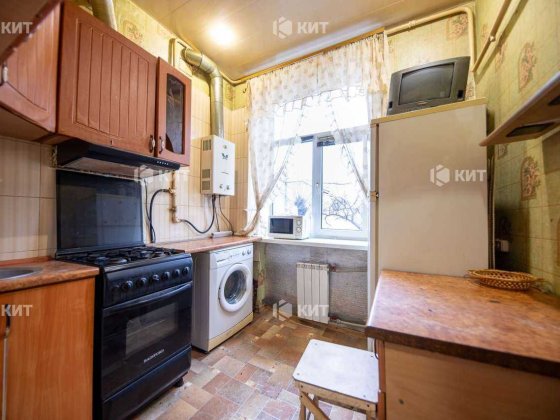 1к.30м2 Салтівка (Салтовка, Салтовское шоссе, ул. Халтурина 57) 130634 Харьков