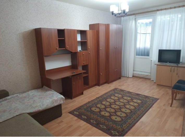 1 квартира спортивная, защитников Украины, ул. Тарасовская 17 - фото 1