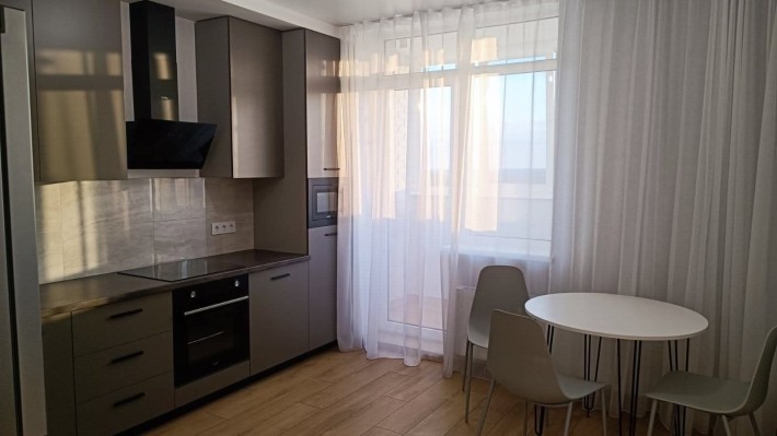 Сдам длительно 1-но комн квартиры в ЖК,, Реал парк,, Овидипольская дор - фото 1